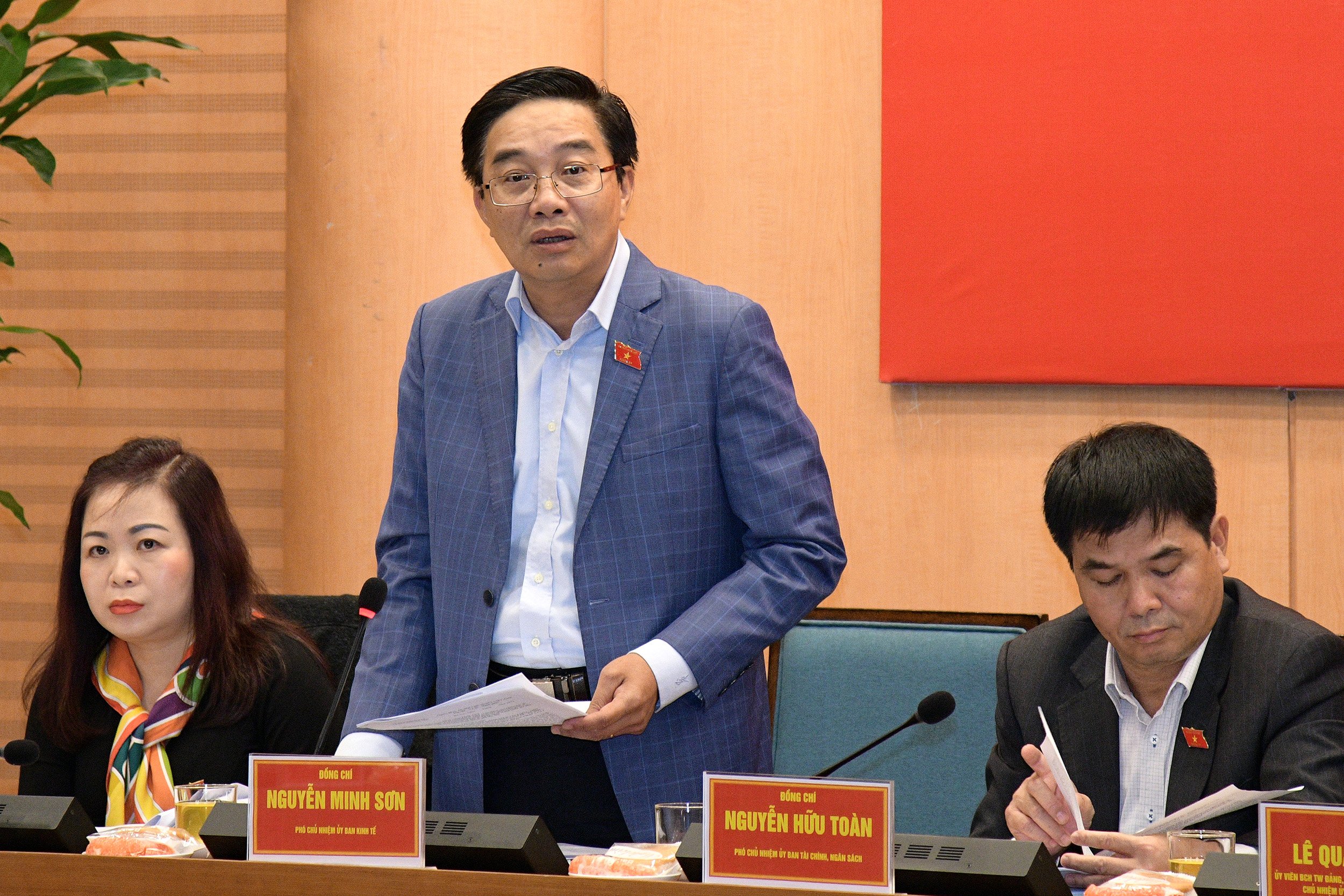 국회 부의장 응우옌 득 하이는 하노이 인민위원회와 함께 결의안 43/2022/QH15의 시행에 관한 실무 회의를 주재했습니다.