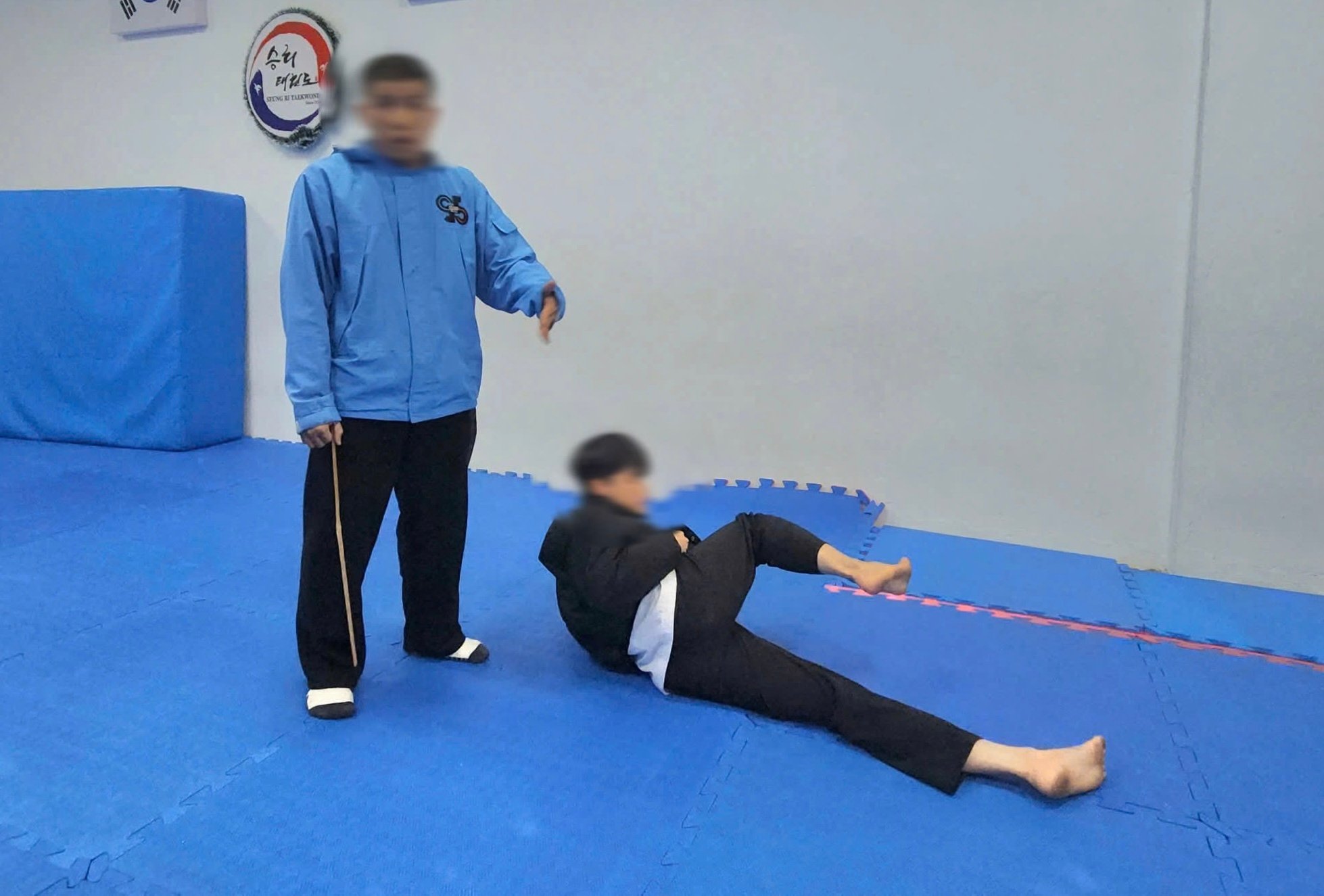 HLV taekwondo bị tố đánh VĐV: Không được thi cấp đẳng, VTF thu hồi mã CLB- Ảnh 1.