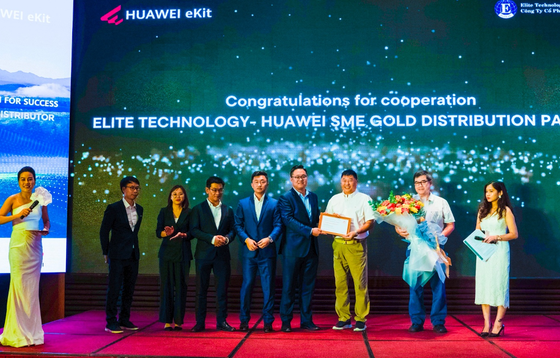 Huawei cooperates with Elite Technology to distribute Huawei eKit solution ecosystem in Vietnam