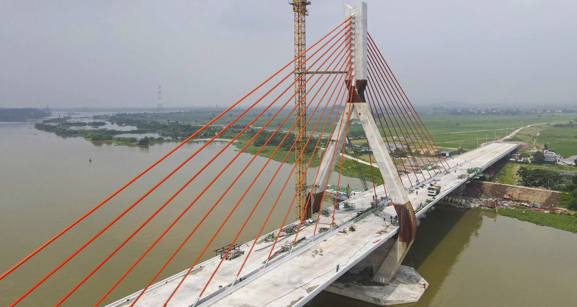 Bac Giang erklärt, warum die Dong Viet-Brücke nicht wie geplant für den Verkehr freigegeben werden kann