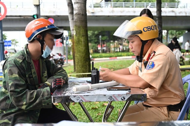 Tình hình giao thông ở TP HCM sau 15 ngày triển khai Nghị định 168/2024- Ảnh 2.