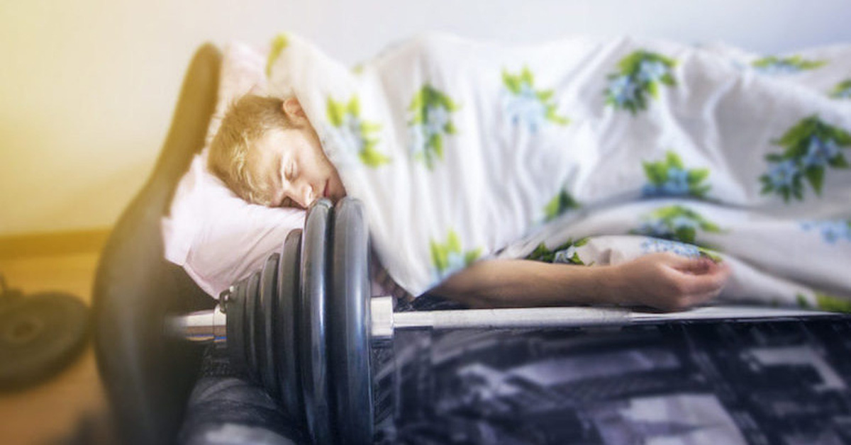 Should I sleep an extra hour or wake up early to exercise?