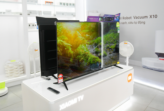 New generation Xiaomi TVs are available at 355 FPT Shop stores