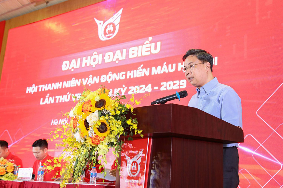 PGS.TS Nguyễn Hà Thanh - Viện trưởng Viện Huyết học – Truyền máu T.Ư phát biểu tại Đại hội.