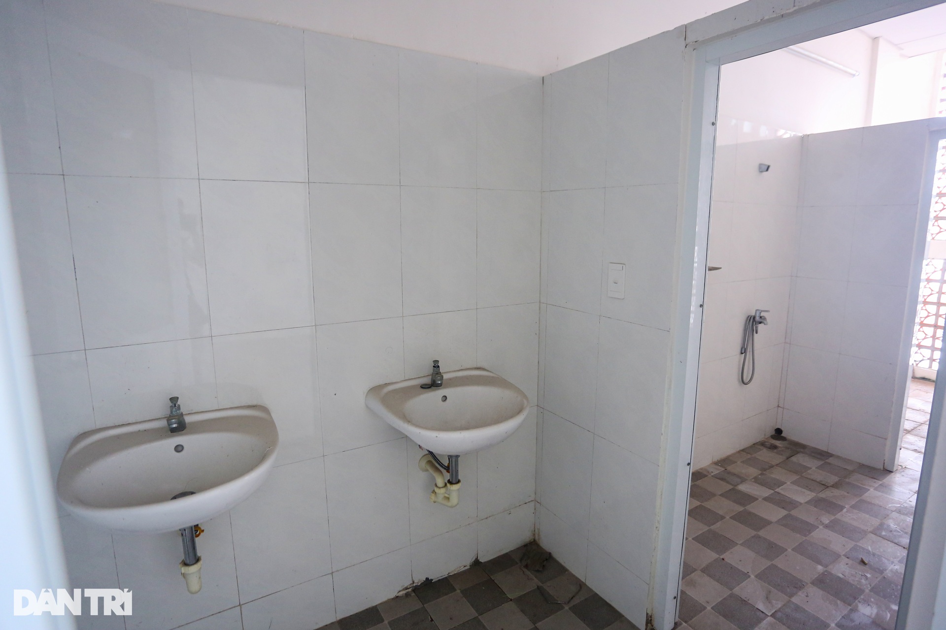 Ký túc xá bị bỏ hoang sắp được chuyển thành nhà ở xã hội tại Đà Nẵng - 10