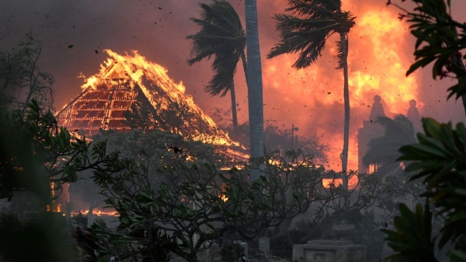 La histórica Iglesia Waiola en Lahaina, la primera iglesia cristiana en la isla de Maui, fue destruida por un incendio.