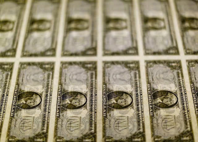 US dollar falls after 2-week high