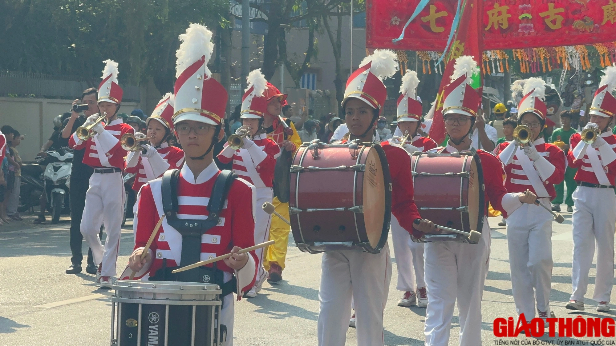 Hàng ngàn người dân tham dự lễ Nghinh thần lớn nhất Đồng Nai- Ảnh 8.