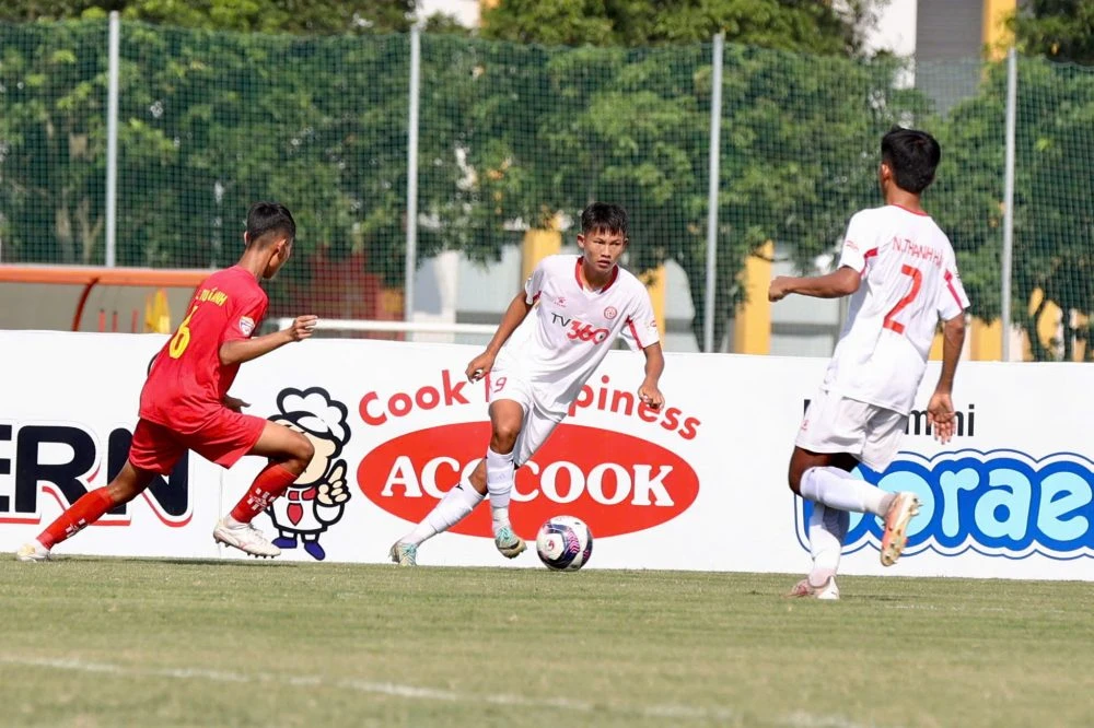 U15 HCMC's hopes of advancing are very low after losing 1-2 to U15 Viettel.