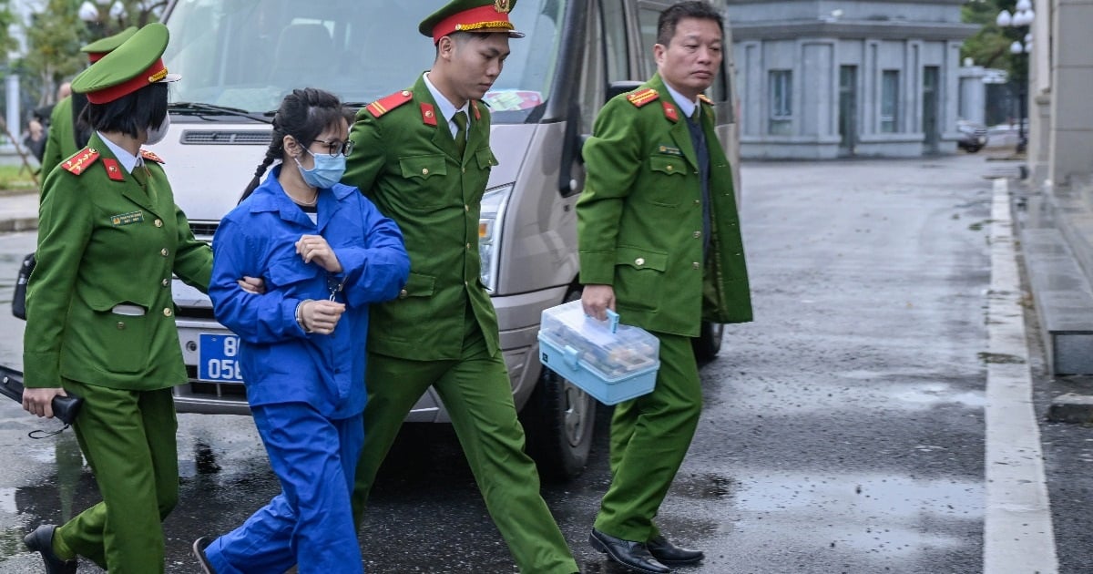 Trial of Viet A major case: A female defendant was absent from court due to having just given birth