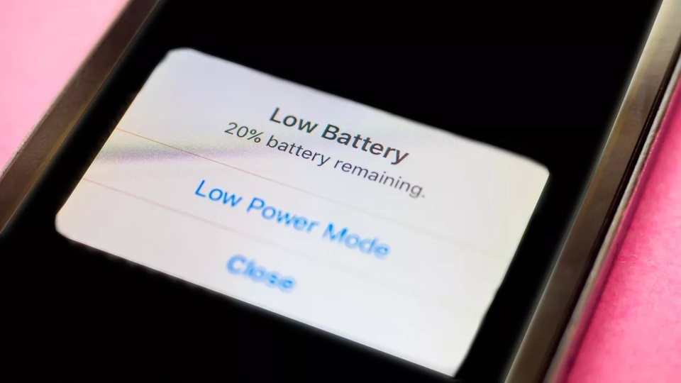 ¿Por qué la batería del iPhone se descarga y se carga lentamente cuando se actualiza al nuevo iOS?