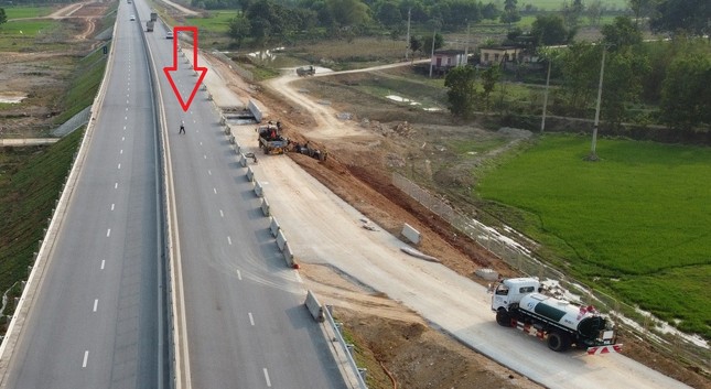 Mai Son - National Highway 45 has many infrastructure shortcomings and accident risks photo 7