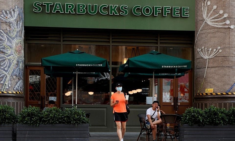 Starbucks thất thế trong cuộc đua cà phê ở Trung Quốc