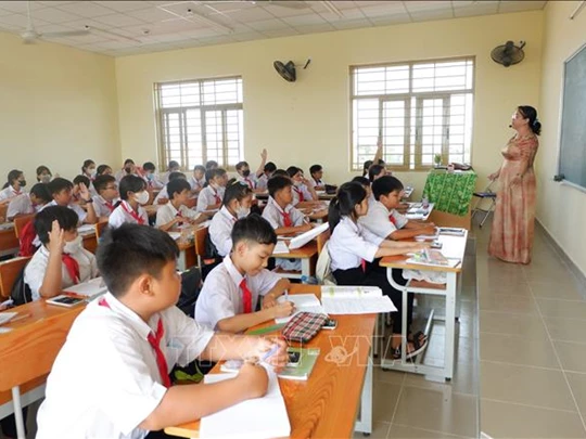 สังคมสร้างโรงเรียนคุณภาพ - ภาค 2 : โรงเรียนสุขใจในบ้านเกิดวีรบุรุษของชาติ