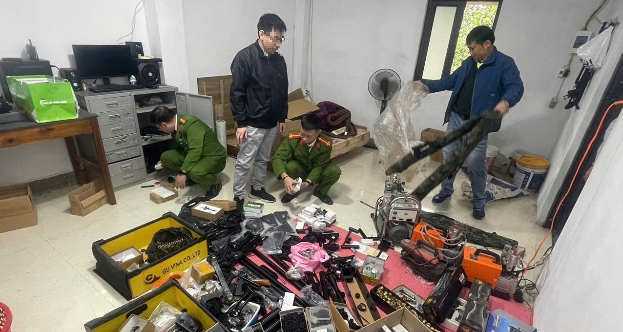 16kg of lead bullets and many homemade gun components discovered in Bac Giang