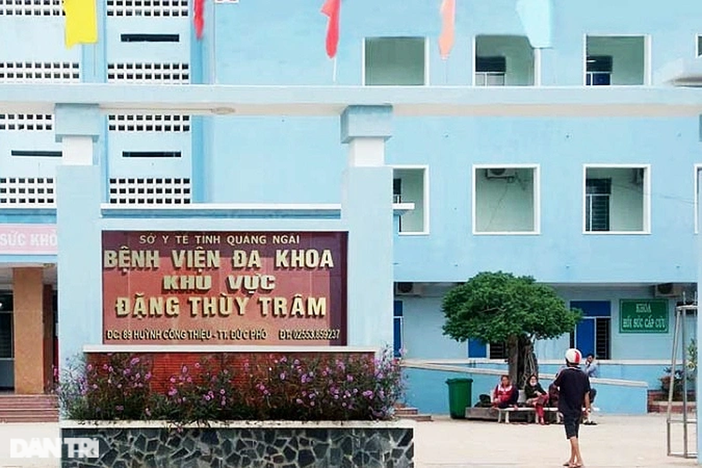 121 y, bác sĩ không được nhận phụ cấp vì bệnh viện xếp hạng... cao - 1
