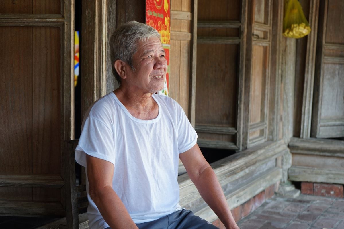 According to Mr. Tung, the house was built by Mr. Bat (Mr. Tung's great-grandfather), an eighth-rank mandarin of the Nguyen Dynasty, in 1810. Photo: Quach Du