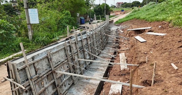 Hanoi dépense près de 400 milliards de VND pour rénover la digue du fleuve Rouge à travers le district de Phu Xuyen