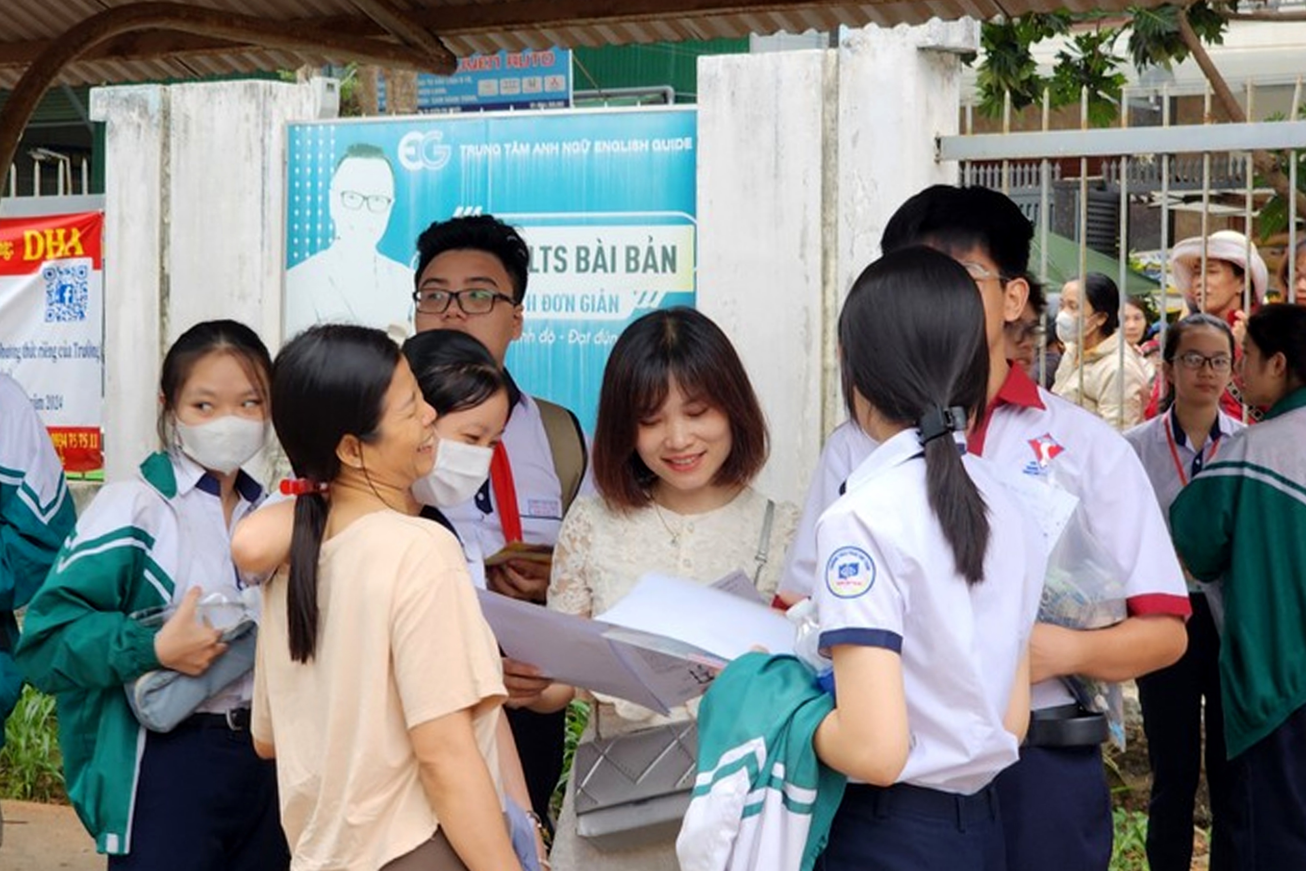 Vì sao kỳ thi vào lớp 10 ở Đắk Lắk gần 2.000 điểm liệt, 3 môn 5 điểm vẫn đậu?- Ảnh 1.