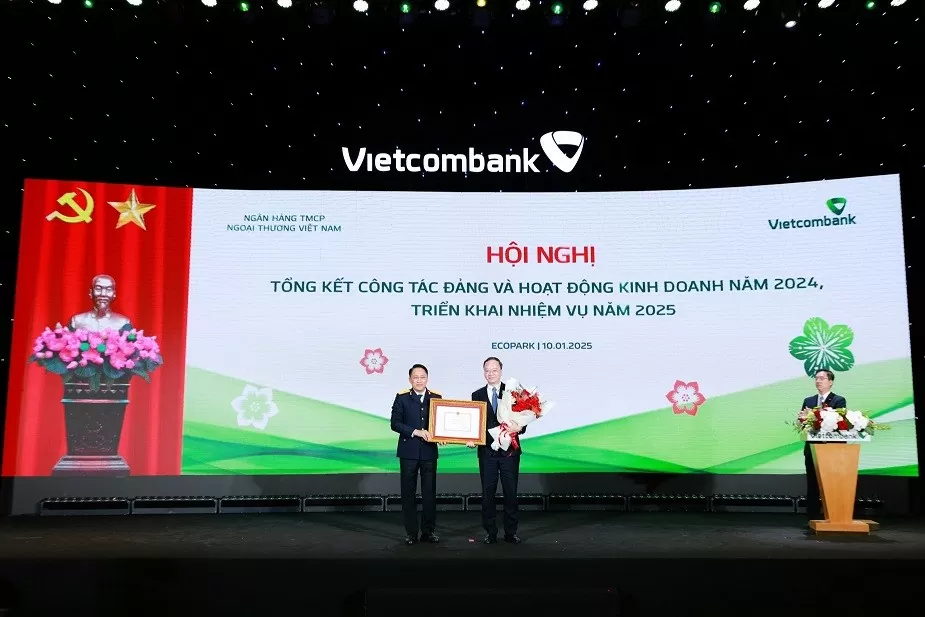 Vietcombank bứt phá với dấu ấn xanh