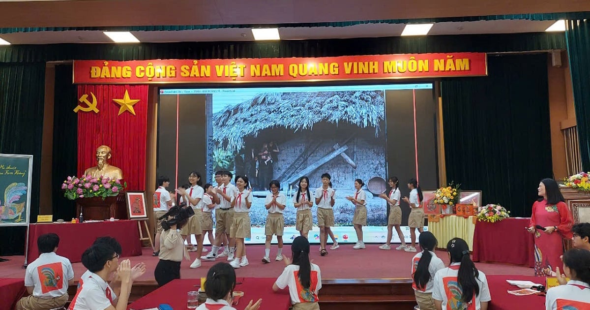 Une expérience de peinture populaire de Kim Hoang à l'école