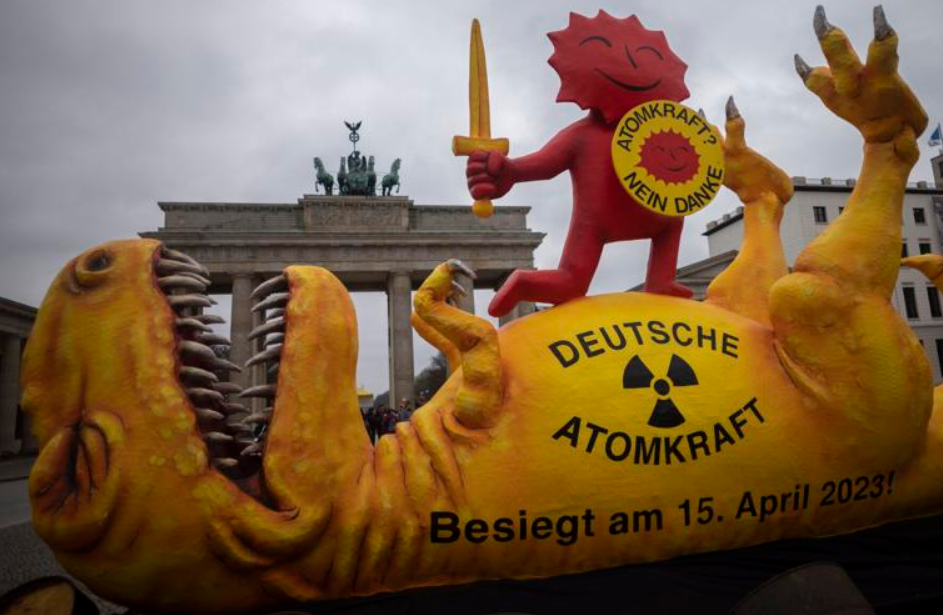 Mundo - Alemania dividida por el cierre de las últimas 3 centrales nucleares (Imagen 4).