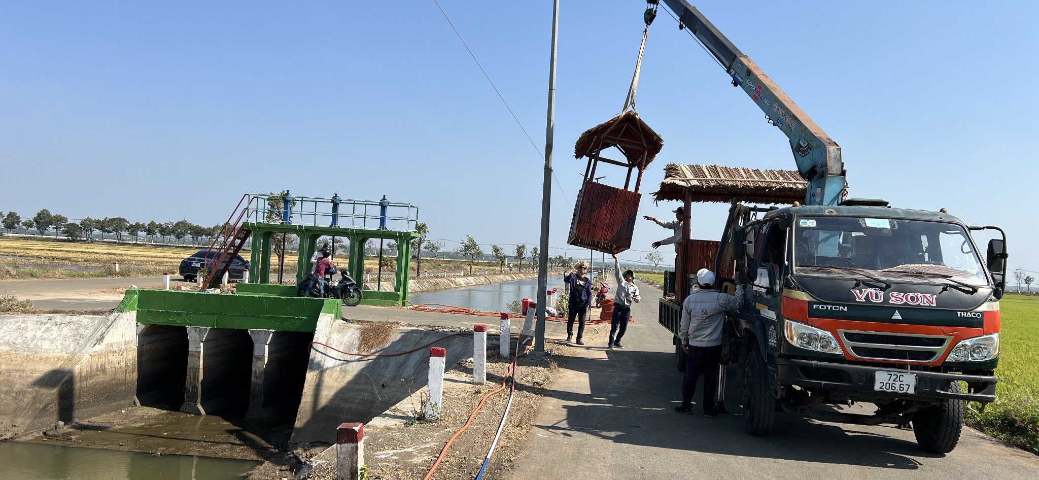 Bà Rịa - Vũng Tàu: Khu ẩm thực giữa cánh đồng được hoạt động trở lại- Ảnh 2.