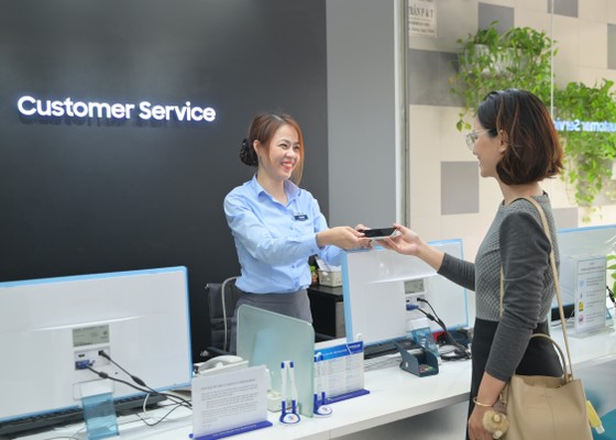 Samsung Vietnam Customer Care leads the group's trend of environmentally conscious services