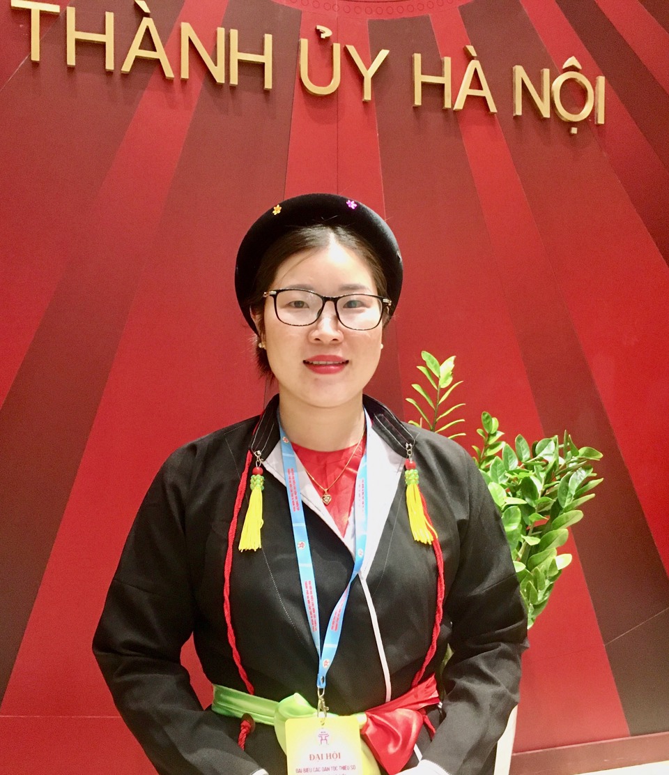 Đại biểu Hoàng Thị Hoa