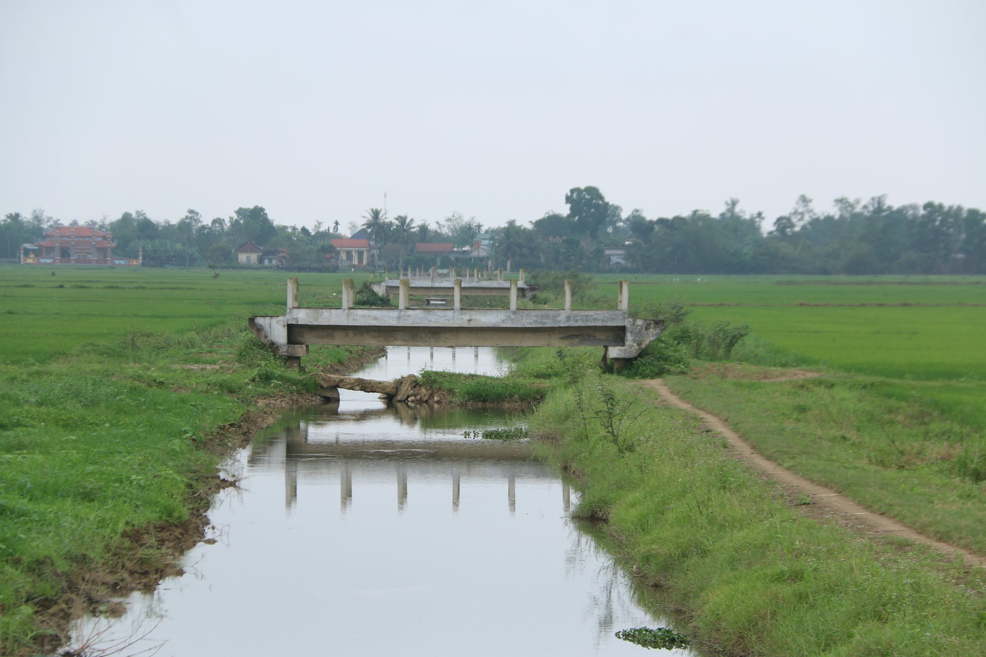 เบื้องหลังภาพถ่าย.jpg