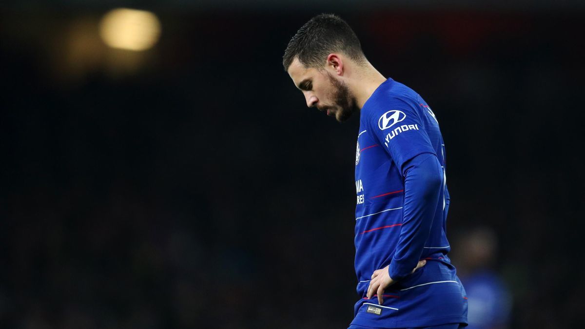 Hazard và sự luyến tiếc cho bóng đá thuần khiết