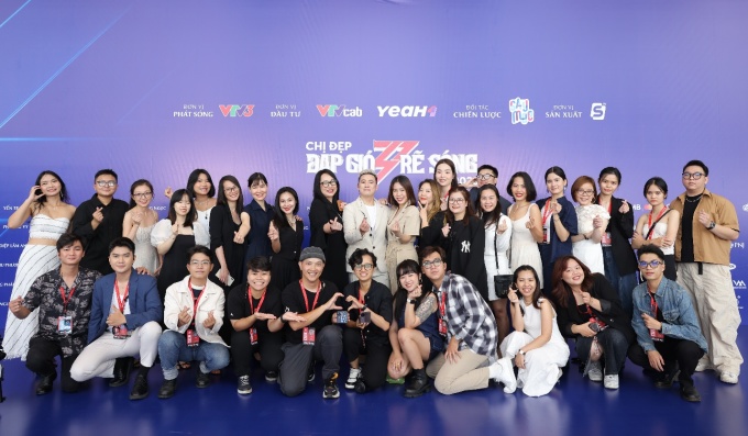 YeaH1은 베트남의 미디어 및 콘텐츠 제작 분야를 선도하는 기업 중 하나이며, 베트남 증권거래소(HOSE: YEG)에 상장된 최초의 미디어 기업입니다.