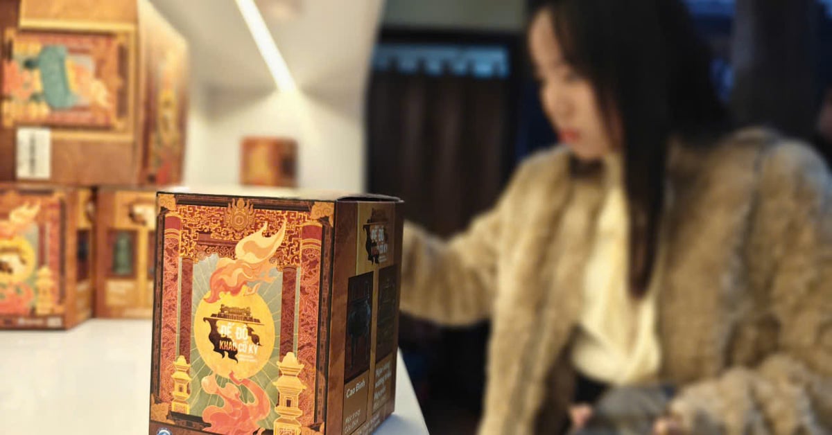 Combining the 'blind bag' trend and technology to discover Nguyen Dynasty treasures