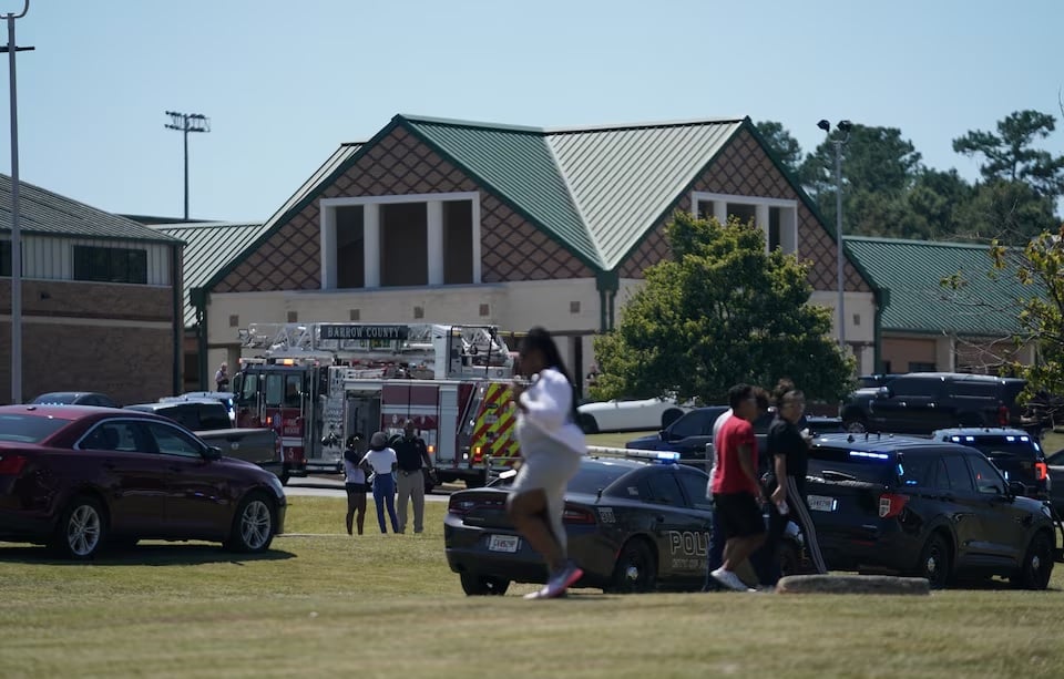 A 14 year old student went on a shooting spree at a US school, killing two classmates and two teachers. Photo 1