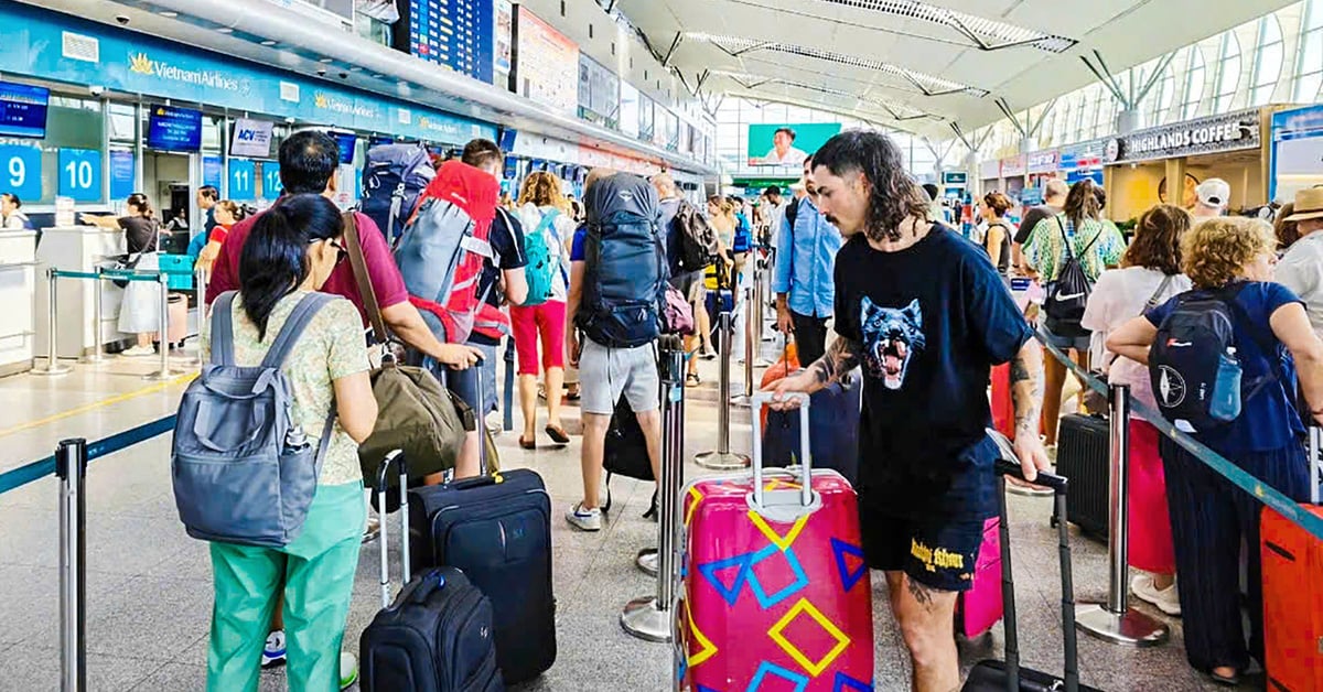 Ouverture des voies de péage prioritaires à l'aéroport de Da Nang, tout le monde a la priorité, mais à qui faut-il donner la priorité ?