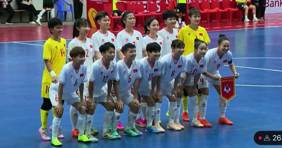 Vietnam women's futsal team beat Macau with an unbelievable score: 21-0!