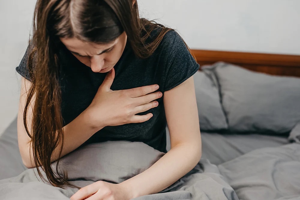 Dấu hiệu lạ sau khi ngủ dậy cần đi khám ngay - Ảnh 3.