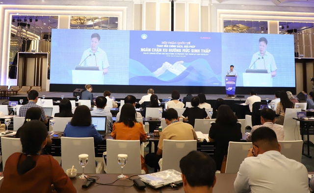 Tham vấn chính sách, giải pháp ngăn chặn xu hướng mức sinh thấp - Ảnh 1.
