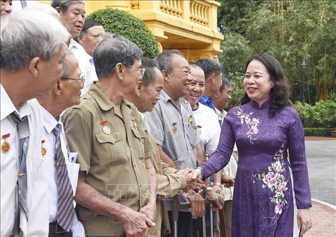 Phó Chủ tịch nước Võ Thị Ánh Xuân gặp mặt Đoàn đại biểu người có công tiêu biểu tỉnh An Giang