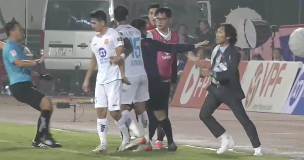 Coach Gong Oh-kyun was angry like never before, and Van Kien escaped a heavier penalty.