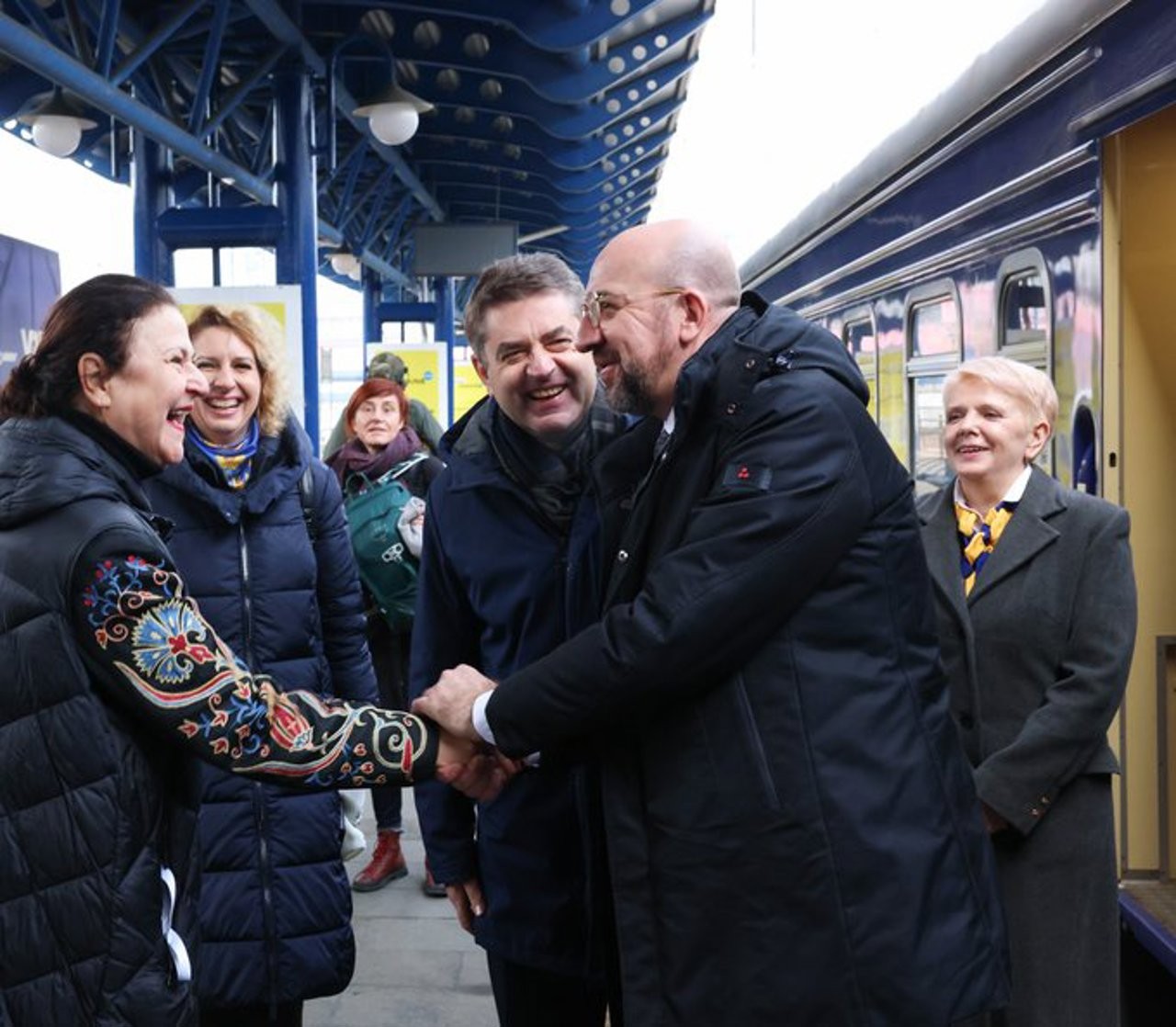 (11.21) Chủ tịch Ủy ban châu Âu EC Charles Michel đã tới Kiev ngày 21/11. (Nguồn: Twitter)