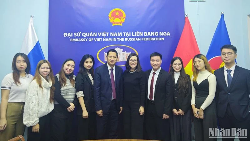 Consulting on studying abroad in Russia for students in Nghe An province