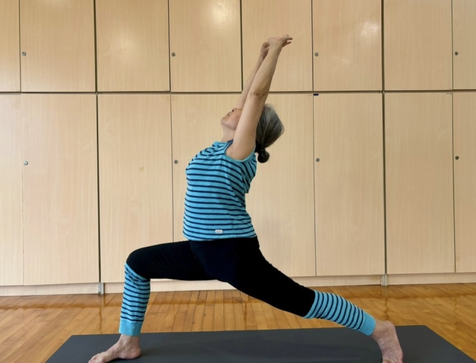 Stretching exercises help keep joints flexible, leading to stronger muscles, better balance and less joint pain. Photo: Bao Bao