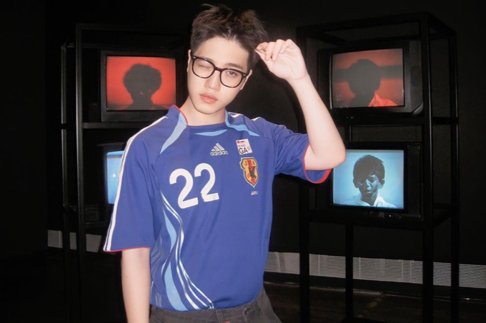 โปรดิวเซอร์เพลงหนุ่มหล่อวัย 24 ปี ผู้มีรสนิยมแฟชั่นสุดเก๋ - 2 Nhà sản xuất âm nhạc 24 tuổi điển trai, có gu thời trang sành điệu - 2