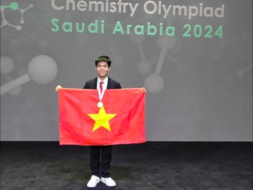 Đảng viên tuổi 18 lọt top 20 thí sinh điểm cao nhất Olympic hóa học quốc tế - 1