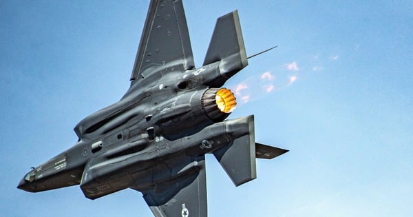 Chiến đấu cơ F-35A chính thức được chứng nhận có thể mang bom hạt nhân