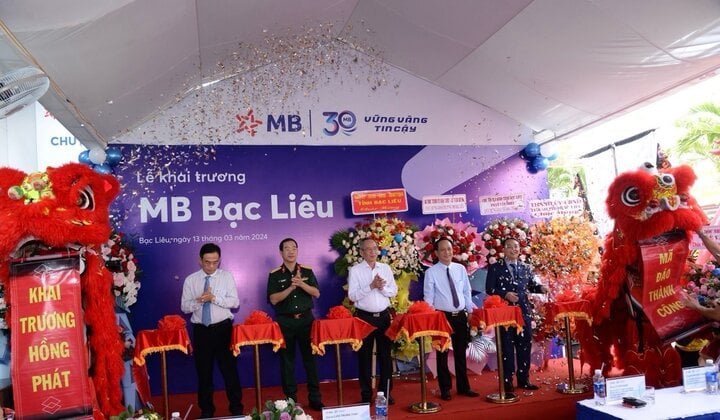 MB បានបើកដំណើរការសាខា Bac Lieu ជាផ្លូវការហើយ។