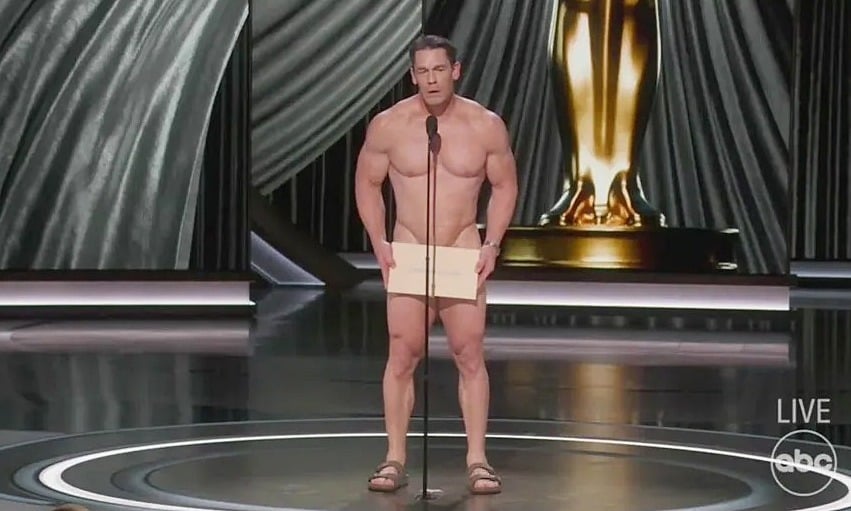 Der Schauspieler schockierte alle, als er nackt auf der Oscar-Bühne erschien