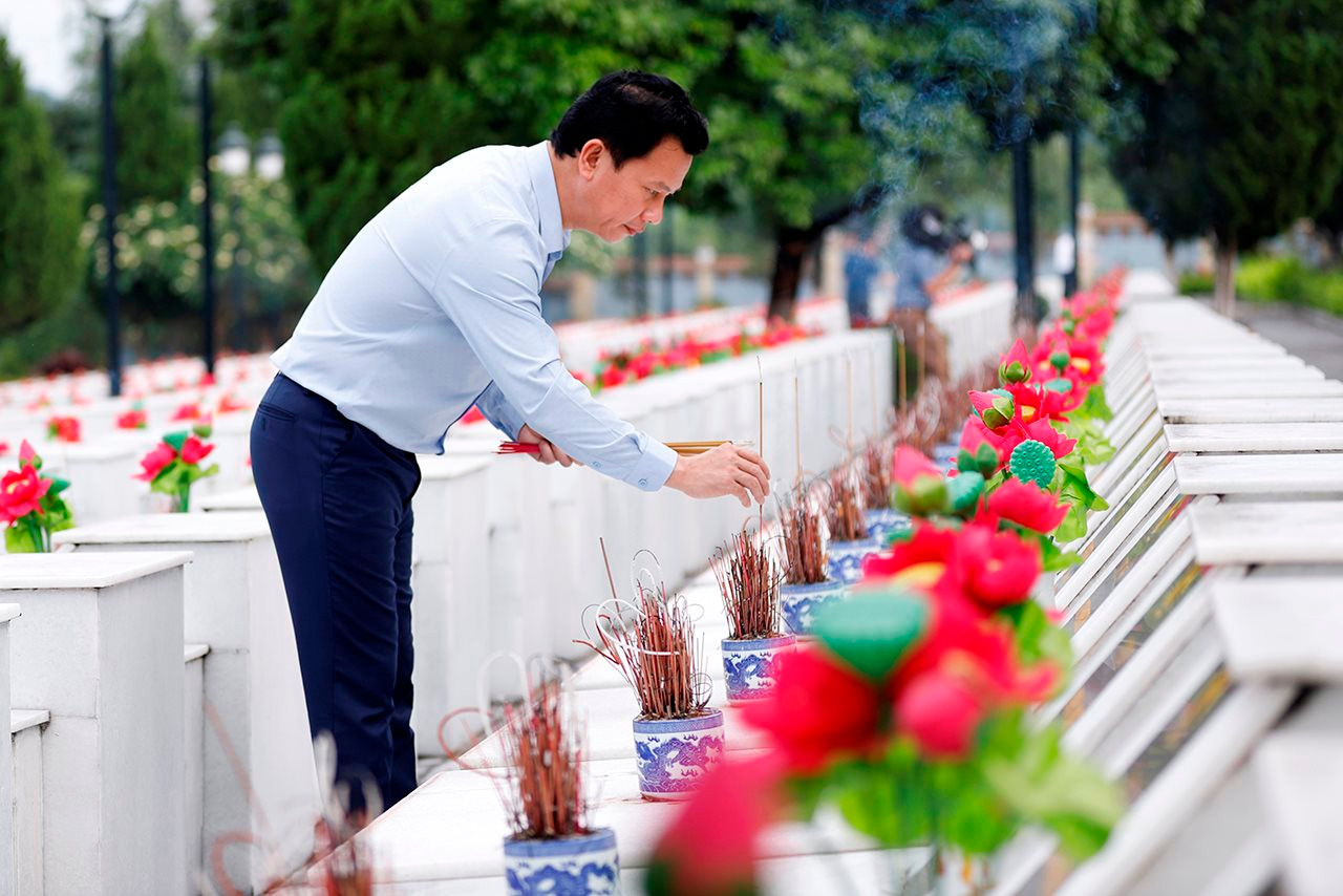 small_20240509-cemetery-vi-xuyen-9-9.jpg