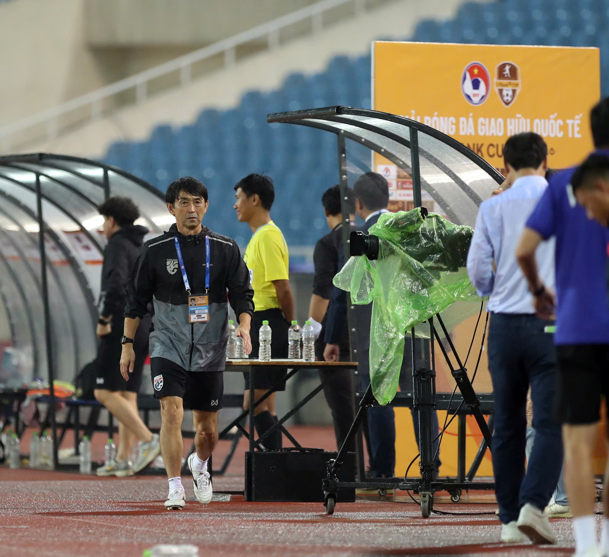 AFF Cup: HLV Thái Lan rất sốc khi bị Singapore dẫn đến 2-0, nhưng ơn trời…- Ảnh 1.